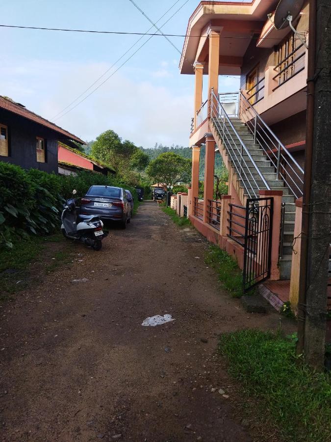 Hidden Gem Home Stay 마디케리 외부 사진